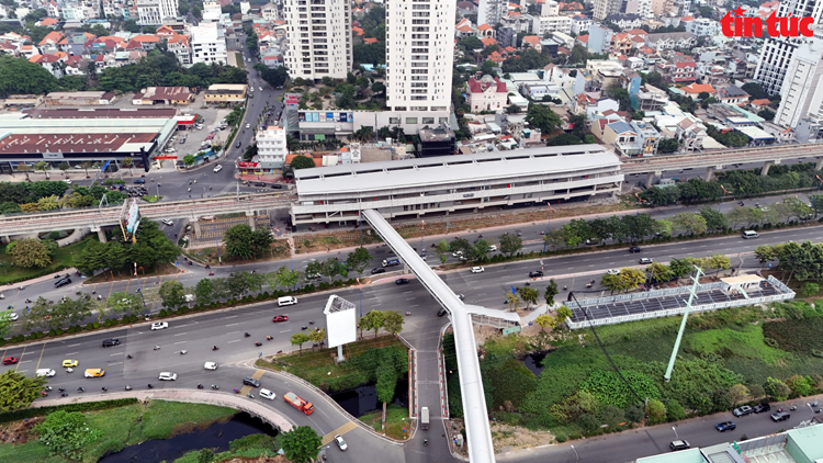 TP Hồ Chí Minh: Diện mạo 9 cầu bộ hành kết nối nhà ga trên cao tuyến metro số 1- Ảnh 4.