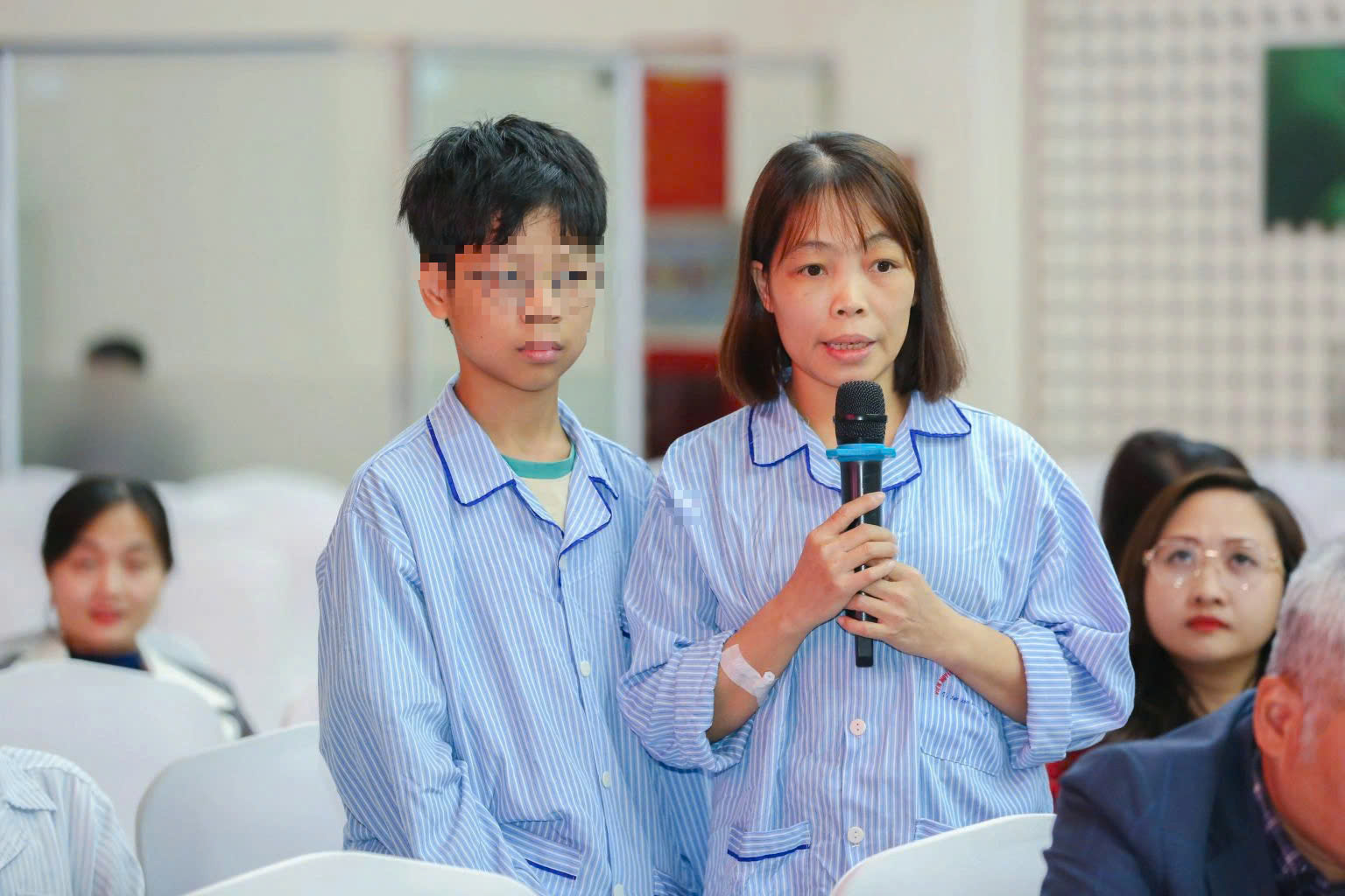 'Nếu không có nguồn máu hiến tặng của cộng đồng, tôi sẽ không có sức khoẻ để nuôi con'- Ảnh 1.