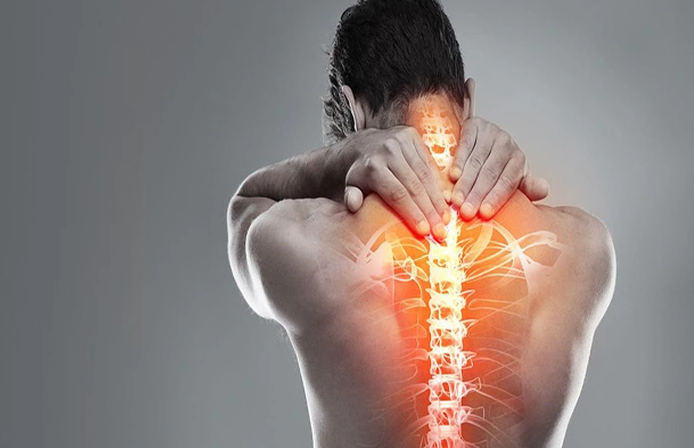 Xương khớp bị ảnh hưởng do những thói quen xấu này
