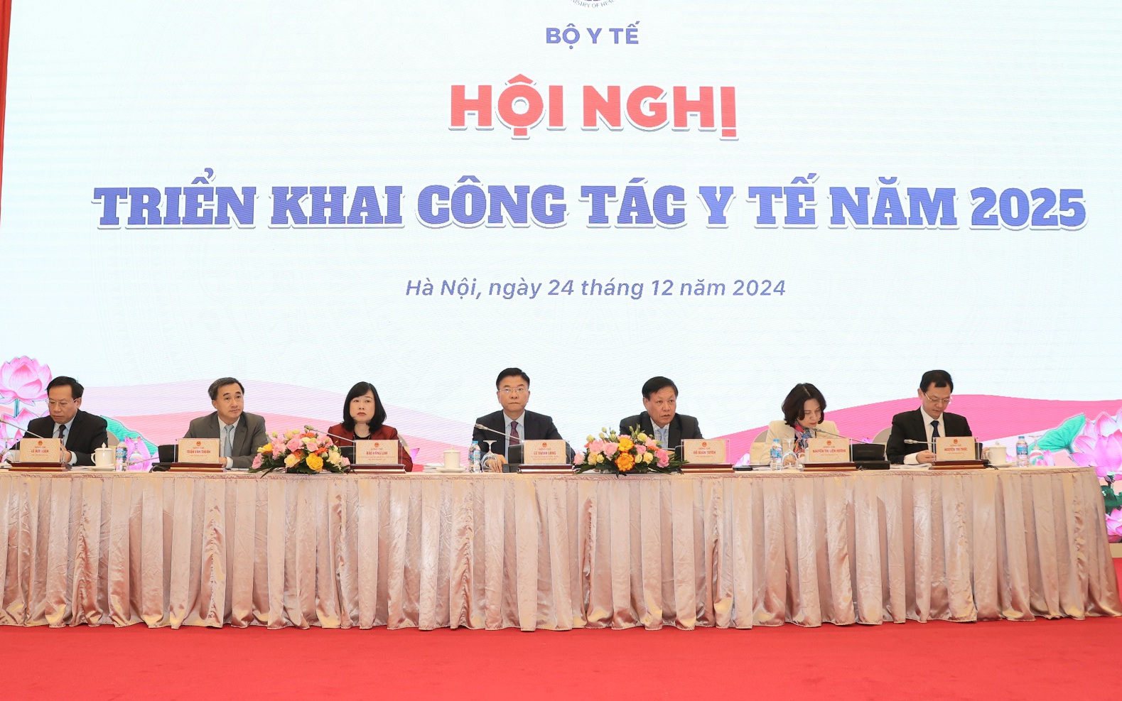 Phát động phong trào thi đua toàn ngành y tế năm 2025: &quot;Đoàn kết, kỷ cương, đổi mới, phát triển&quot; 