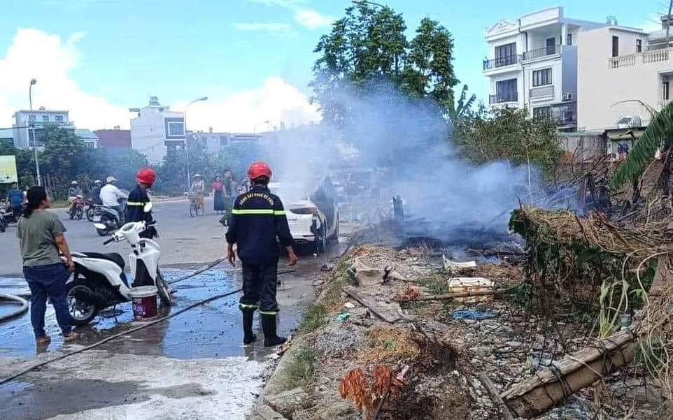 Cảnh báo thói quen đốt rác dễ gây ra hậu quả khó lường