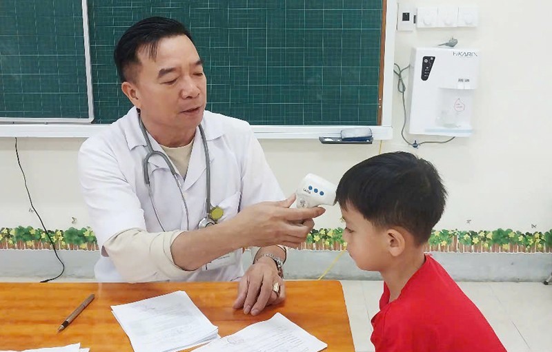 Hà Tĩnh phấn đấu 'phủ' vaccine phòng uốn ván, bạch hầu cho trẻ- Ảnh 2.