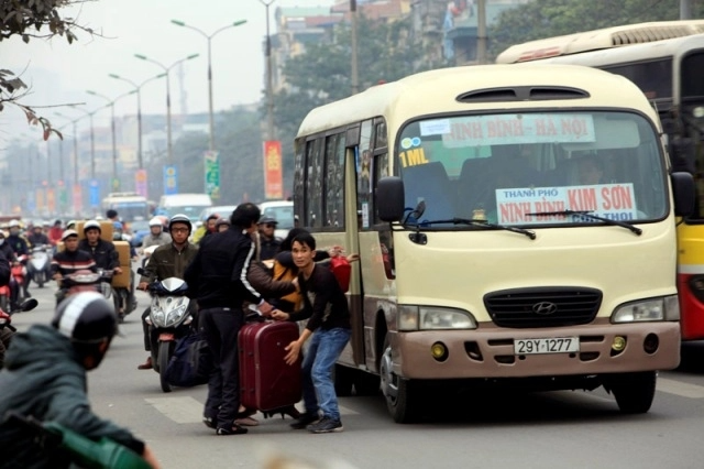 Hà Nội: Xử lý nghiêm tình trạng “xe dù, bến cóc” dịp Tết- Ảnh 1.