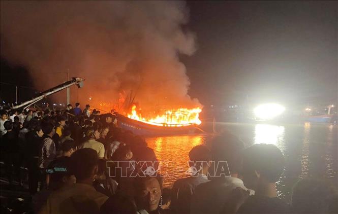 Bình Thuận: Cháy tàu cá, thiệt hại 3,6 tỷ đồng