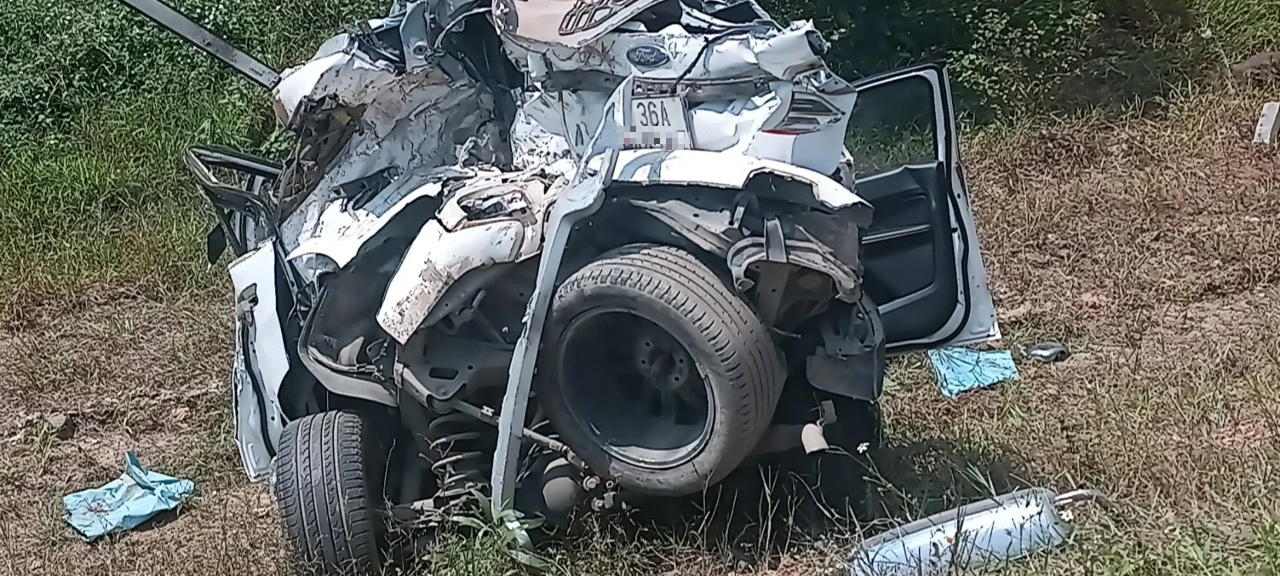 Tai nạn trên cao tốc Cam Lộ - La Sơn, ba người thương vong- Ảnh 1.