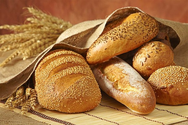 Bánh mì nào tốt cho người bị trào ngược dạ dày - thực quản?- Ảnh 1.