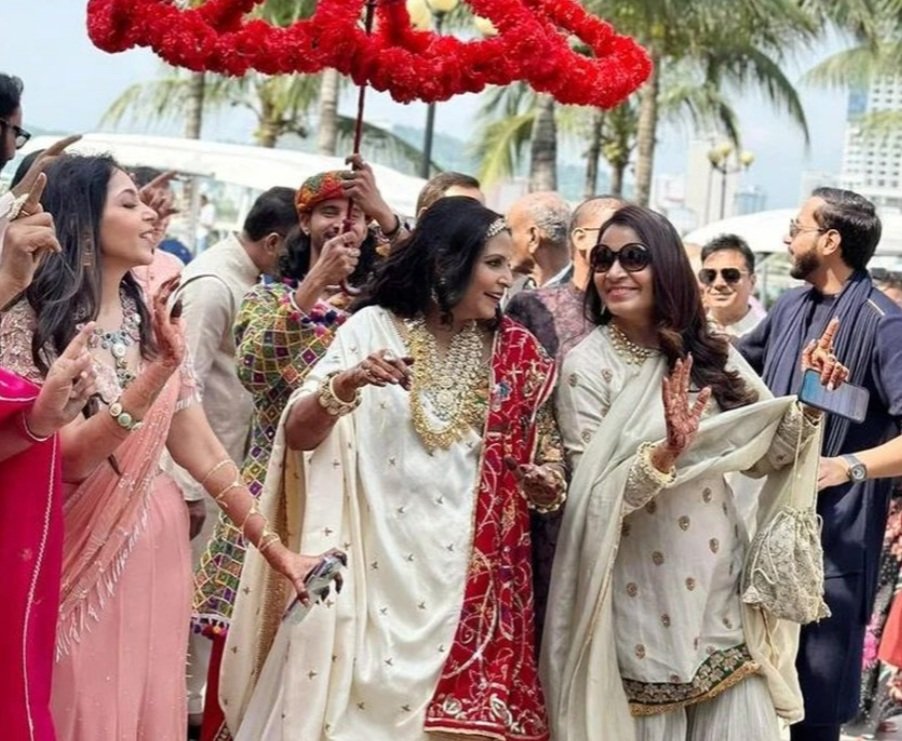 Cận cảnh lễ cưới của tỉ phú Ấn Độ tại Hạ Long, khách mời toàn giới siêu giàu- Ảnh 4.