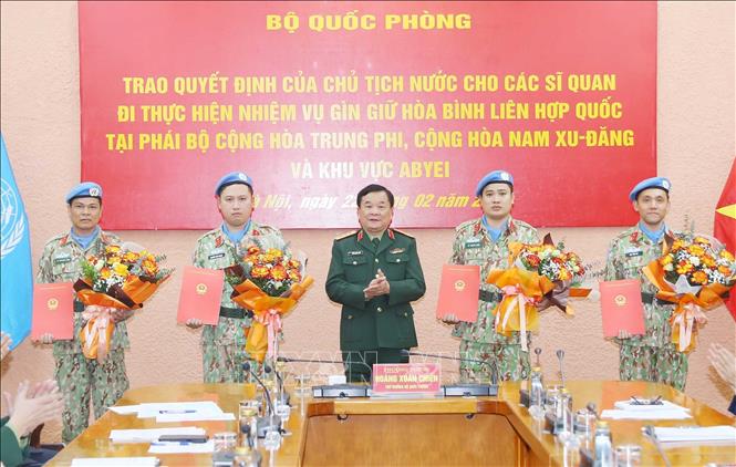 Việt Nam cử thêm 4 sĩ quan tham gia gìn giữ hòa bình Liên hợp quốc- Ảnh 1.