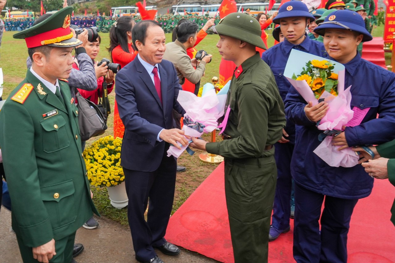 Tân binh Hải Phòng rạng rỡ trong ngày hội tòng quân- Ảnh 4.