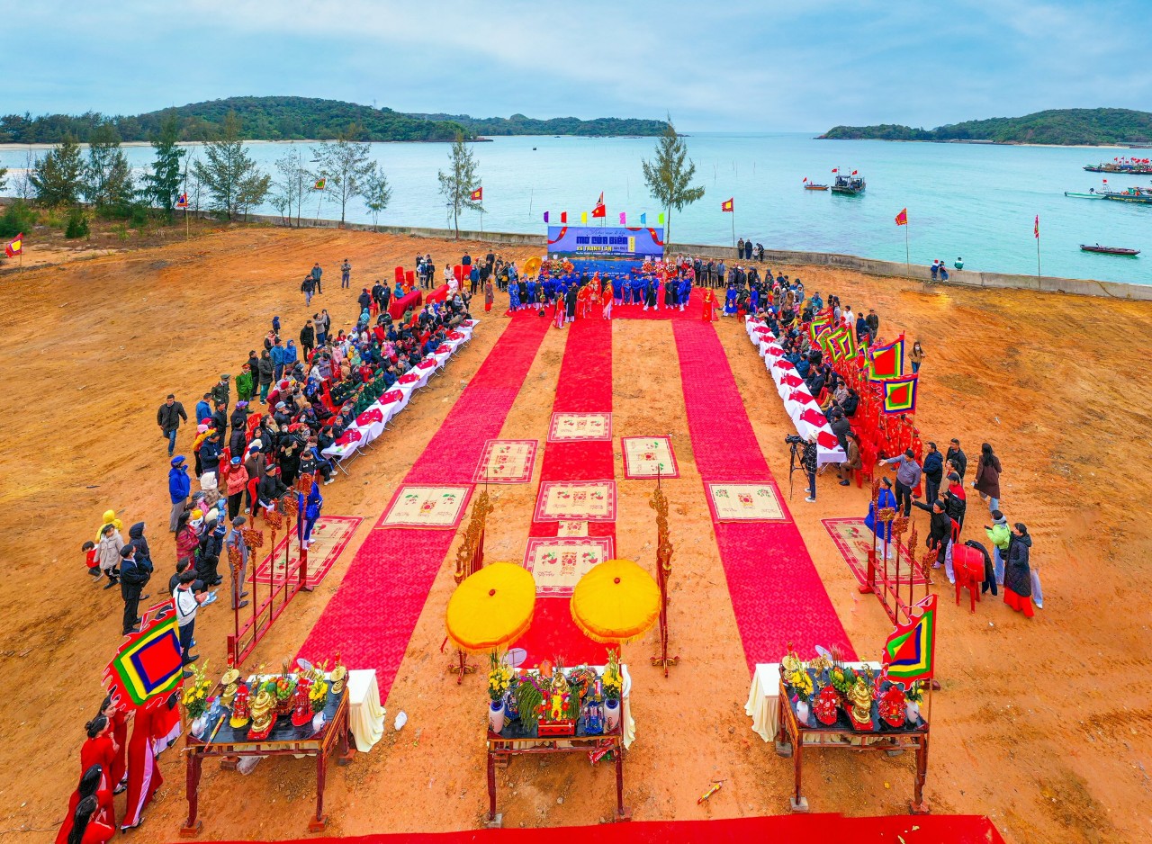 Quảng Ninh: Lần đầu tiên tổ chức lễ hội mở cửa biển ở Cô Tô

- Ảnh 1.