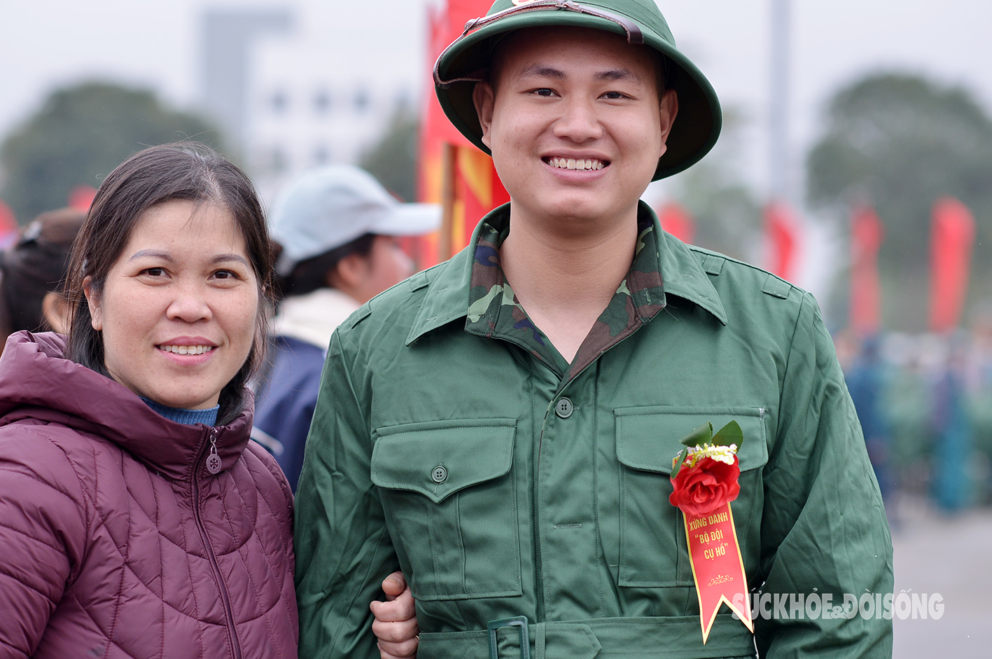 Tân binh huyện Mê Linh phấn khởi lên đường nhập ngũ- Ảnh 6.