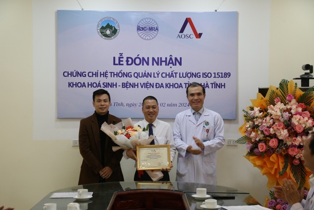 Phòng xét nghiệm đầu tiên tại Hà Tĩnh đạt chứng chỉ hệ thống quản lý chất lượng ISO 15189- Ảnh 3.