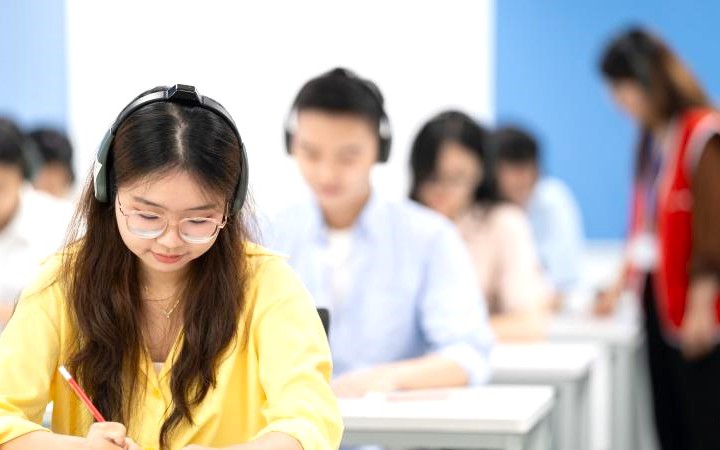 Năm 2024, điểm IELTS được quy đổi trong tuyển sinh đại học thế nào?