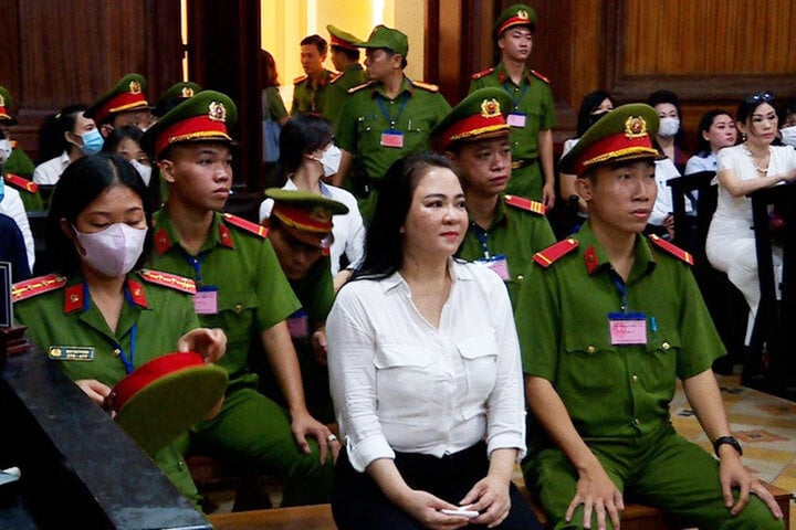 Diễn biến mới phiên tòa phúc thẩm xét xử đồng phạm của Nguyễn Phương Hằng- Ảnh 1.
