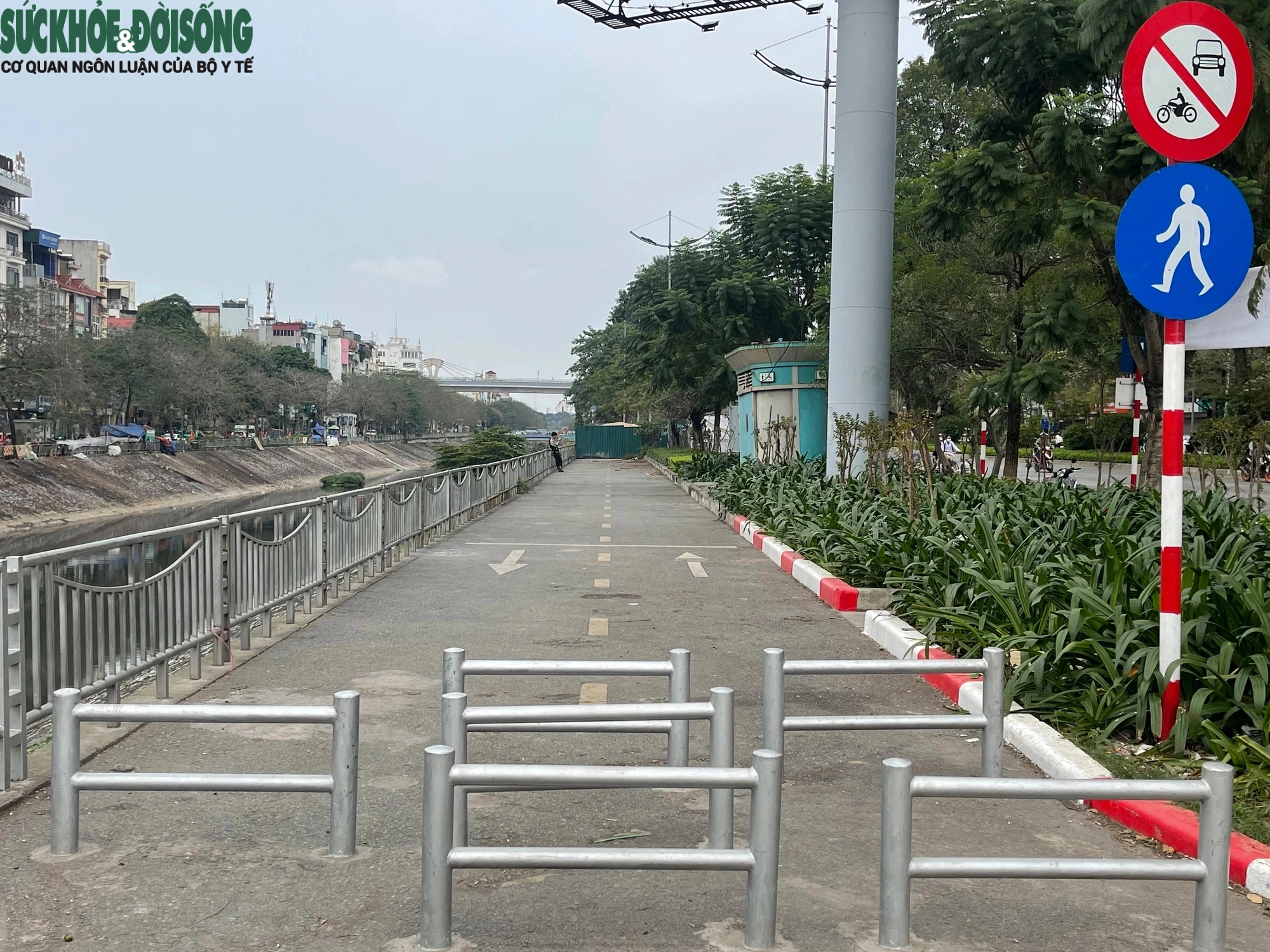 Hà Nội: Vắng lặng tại đường dành riêng cho xe đạp sau 1 tháng thông tuyến- Ảnh 4.