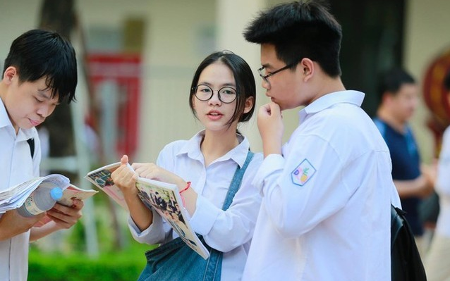 Đáp án chi tiết đề thi khảo sát lớp 11 môn Ngữ Văn 2024 tại Hà Nội