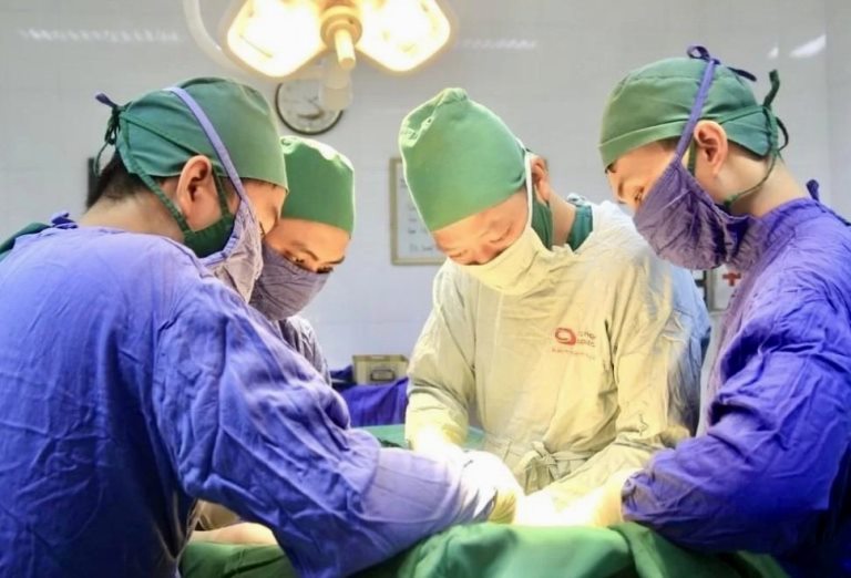 Quảng Ninh: Mỗi bác sĩ giỏi về địa phương công tác được nhận hỗ trợ từ 200 triệu đến 750 triệu đồng- Ảnh 2.