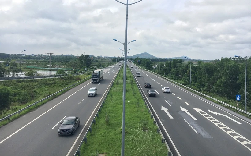 Bộ GTVT lên lộ trình triển khai giao thông thông minh trên các tuyến cao tốc