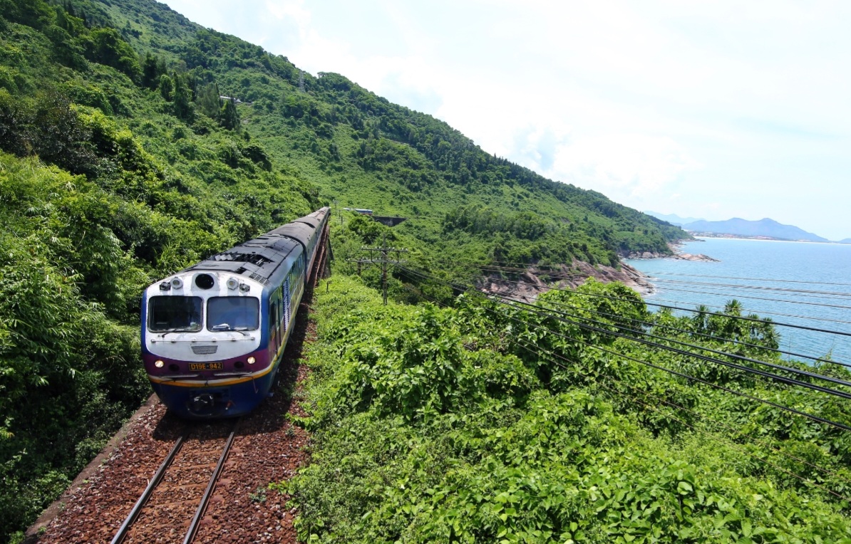 Tin vui cho người dân đi tàu hỏa để du lịch Huế và Đà Nẵng- Ảnh 1.