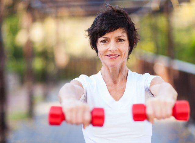 View - Làm gì để tăng cường cơ bắp sau tuổi 50?