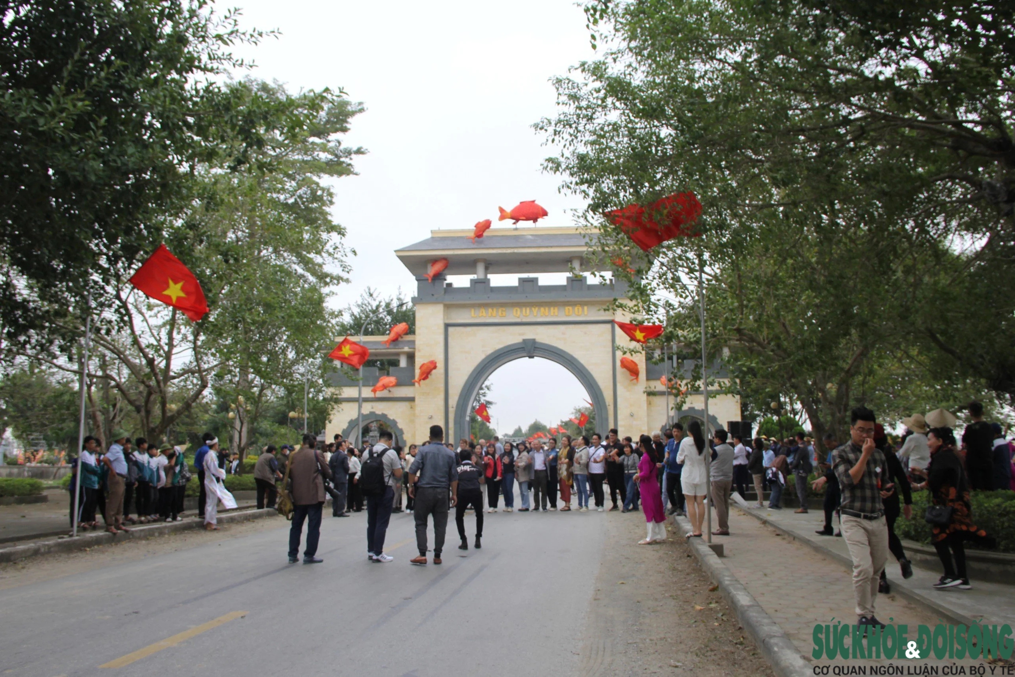 Về 'làng Khoa bảng' xem bà con nông dân làm du lịch- Ảnh 1.