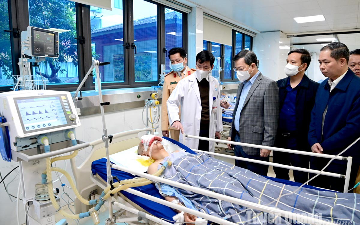 2 nạn nhân vụ tai nạn giao thông tại Tuyên Quang được chuyển về điều trị tại Bệnh viện Việt Đức