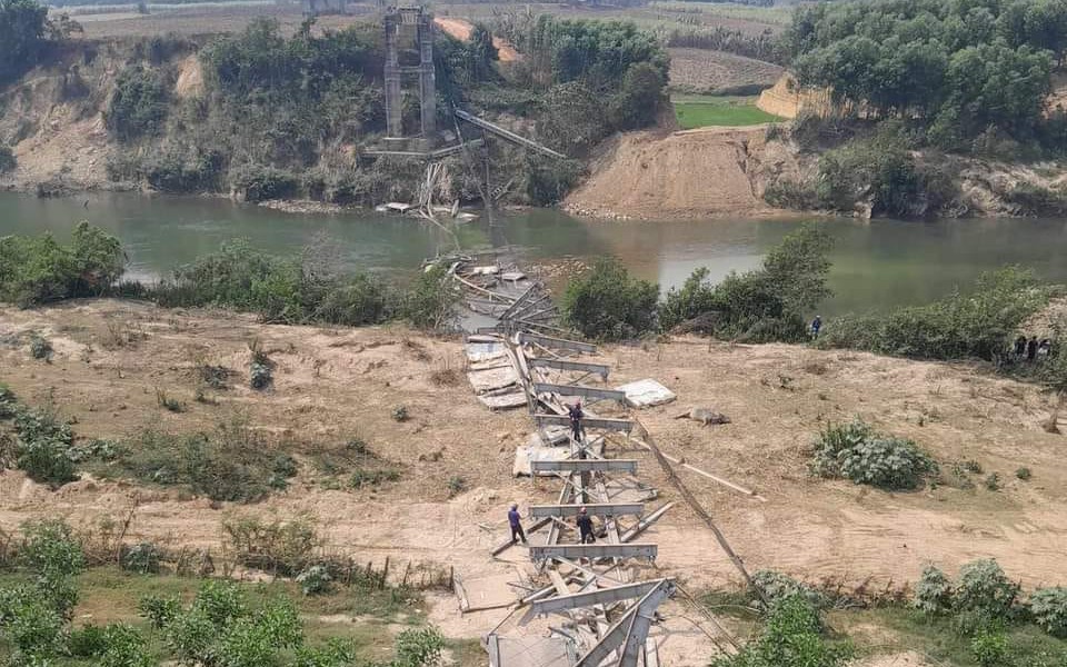 Sập cầu treo ở huyện miền núi Nghệ An