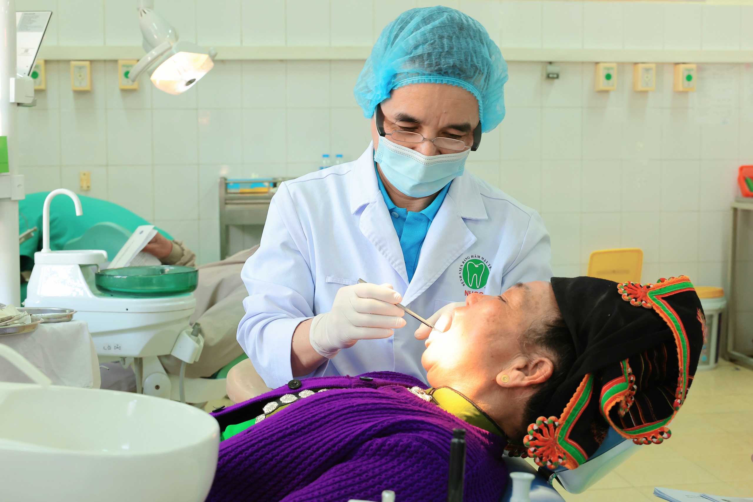 Thứ trưởng Bộ Y tế: Ứng dụng AI, công nghệ 3D...nâng cao chất lượng chăm sóc sức khỏe răng miệng- Ảnh 2. Thứ trưởng Bộ Y tế: Ứng dụng AI, công nghệ 3D...nâng cao chất lượng chăm sóc sức khỏe răng miệng- Ảnh 2.