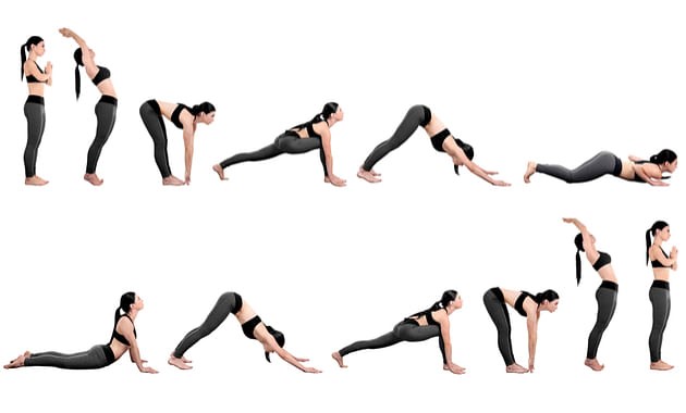 4 động tác yoga giúp thân hình cân đối, thon gọn- Ảnh 2.