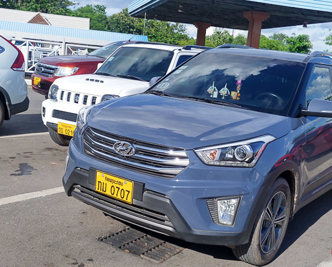 Quy định mới nhất về ô tô nước ngoài lưu thông ở Việt Nam