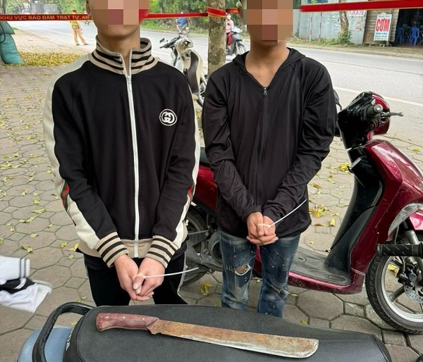 Ngăn chặn 2 thanh thiếu niên bỏ học mang dao đi giải quyết mâu thuẫn- Ảnh 1.