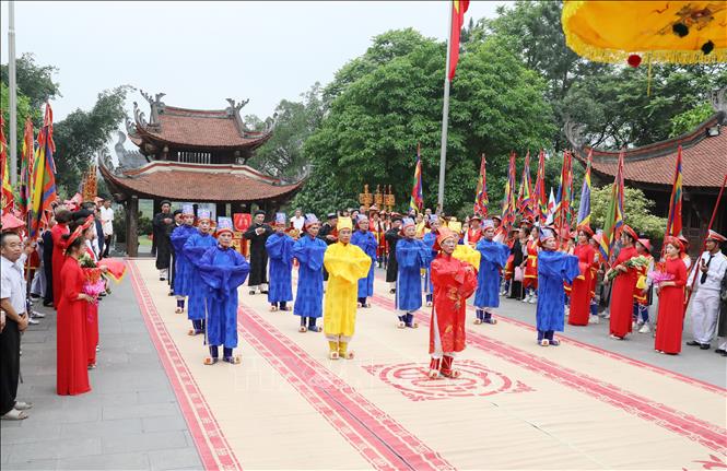 Thành kính Lễ giỗ Đức Quốc Tổ Lạc Long Quân và dâng hương Tổ Mẫu Âu Cơ- Ảnh 1.