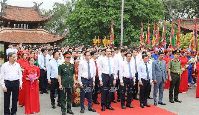 Thành kính Lễ giỗ Đức Quốc Tổ Lạc Long Quân và dâng hương Tổ Mẫu Âu Cơ- Ảnh 2.