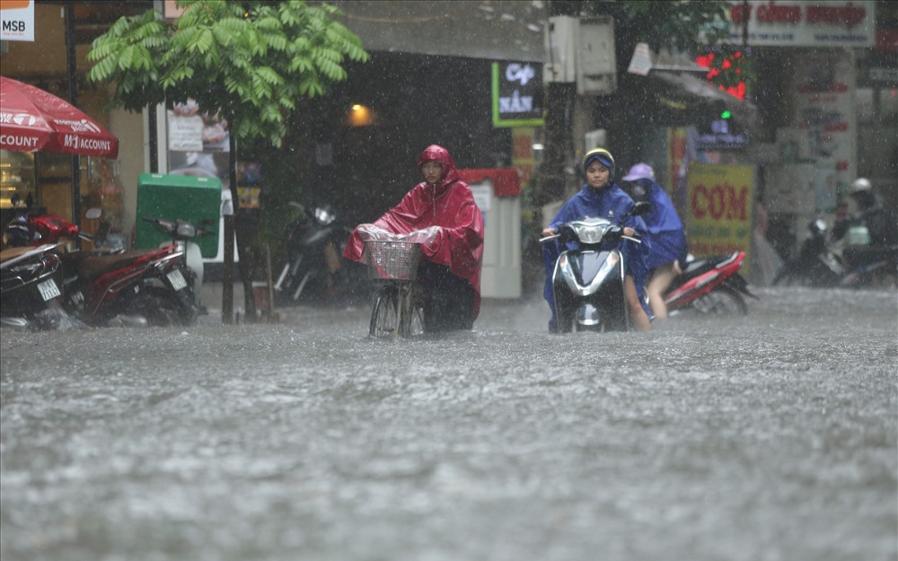 Không cổ xúy "dị nhân" gọi mưa cho Nam Bộ