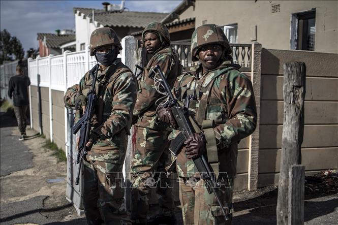 Xả súng hàng loạt tại Nam Phi khiến 5 người tử vong- Ảnh 1.