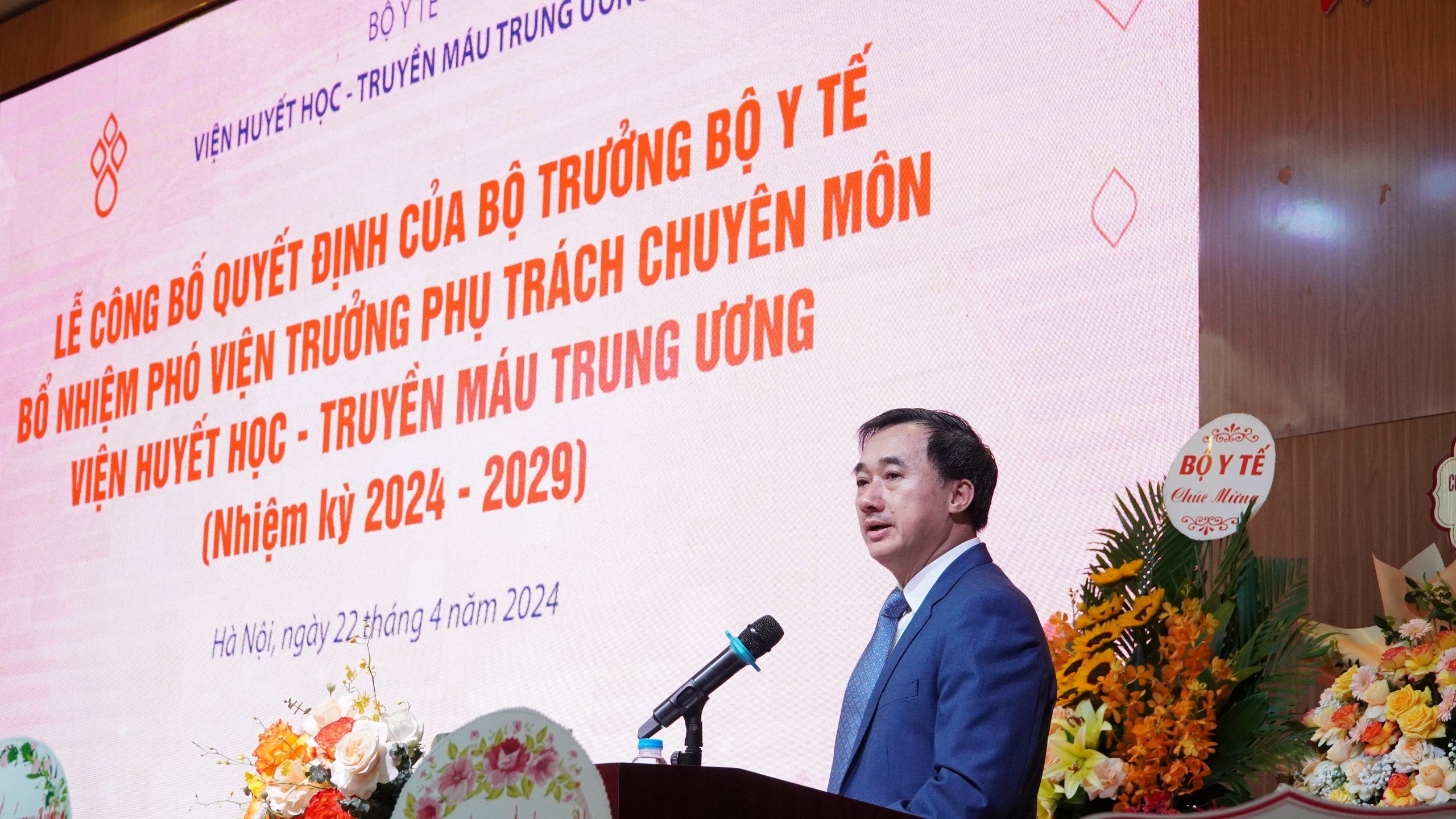 PGS.TS Nguyễn Quang Tùng giữ chức Phó Viện trưởng phụ trách chuyên môn Viện Huyết học - Truyền máu TW- Ảnh 2.