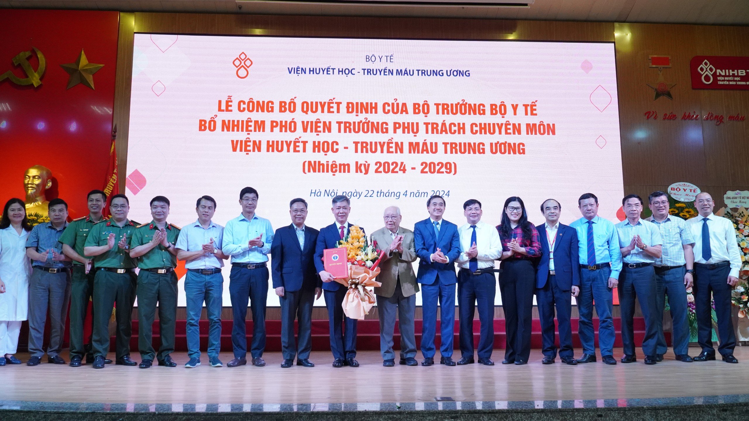 PGS.TS Nguyễn Quang Tùng giữ chức Phó Viện trưởng phụ trách chuyên môn Viện Huyết học - Truyền máu TW- Ảnh 4.