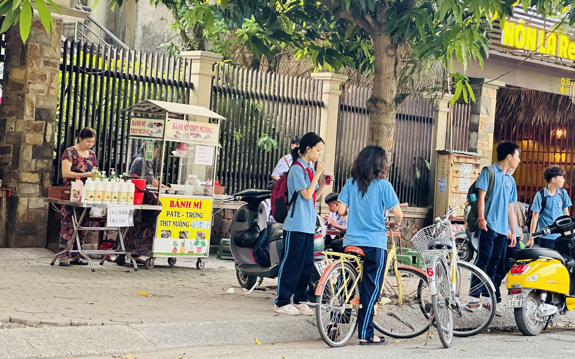 Nắng nóng, tiềm ẩn nguy cơ ngộ độc khi sử dụng thức ăn đường phố