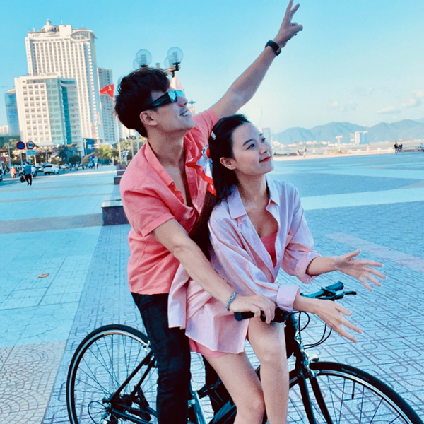 Trước khi lên xe hoa cùng chồng doanh nhân, Midu từng có mối quan hệ thân thiết với 3 nam đồng nghiệp nổi tiếng- Ảnh 8. Trước khi lên xe hoa cùng chồng doanh nhân, Midu từng có mối quan hệ thân thiết với 3 nam đồng nghiệp nổi tiếng- Ảnh 8.