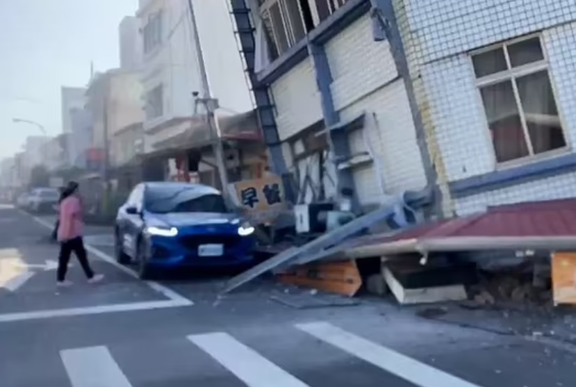 Cảnh đổ nát sau trận động đất tại Đài Loan (Trung Quốc)- Ảnh 2.