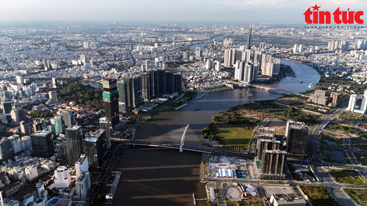 Diện mạo đô thị TP Hồ Chí Minh thay đổi lớn sau gần 5 thập kỷ- Ảnh 3.