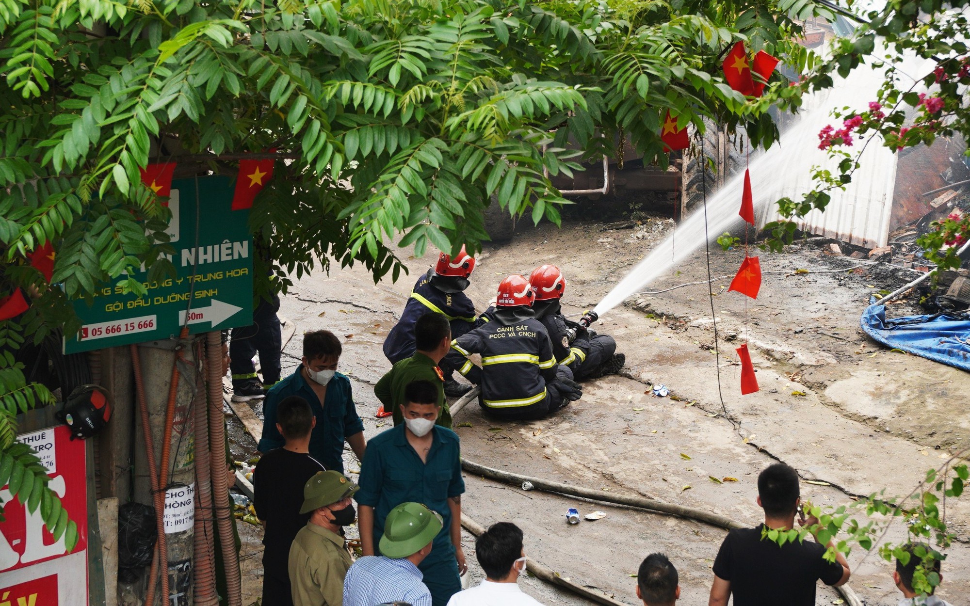 Ảnh hiện trường vụ cháy lớn tại Nam Từ Liêm, Hà Nội