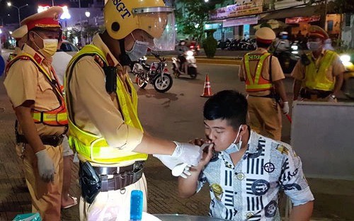 CSGT TPHCM xử phạt hơn 13 tỷ đồng trong 4 ngày lễ