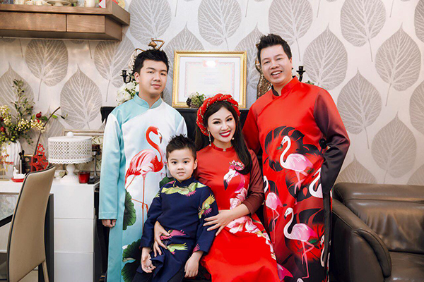 Đời thực điểm 10 của nam danh ca nhạc đỏ - Đăng Dương: Vợ đẹp như hoa hậu, 2 con ngoan ngoãn- Ảnh 8.