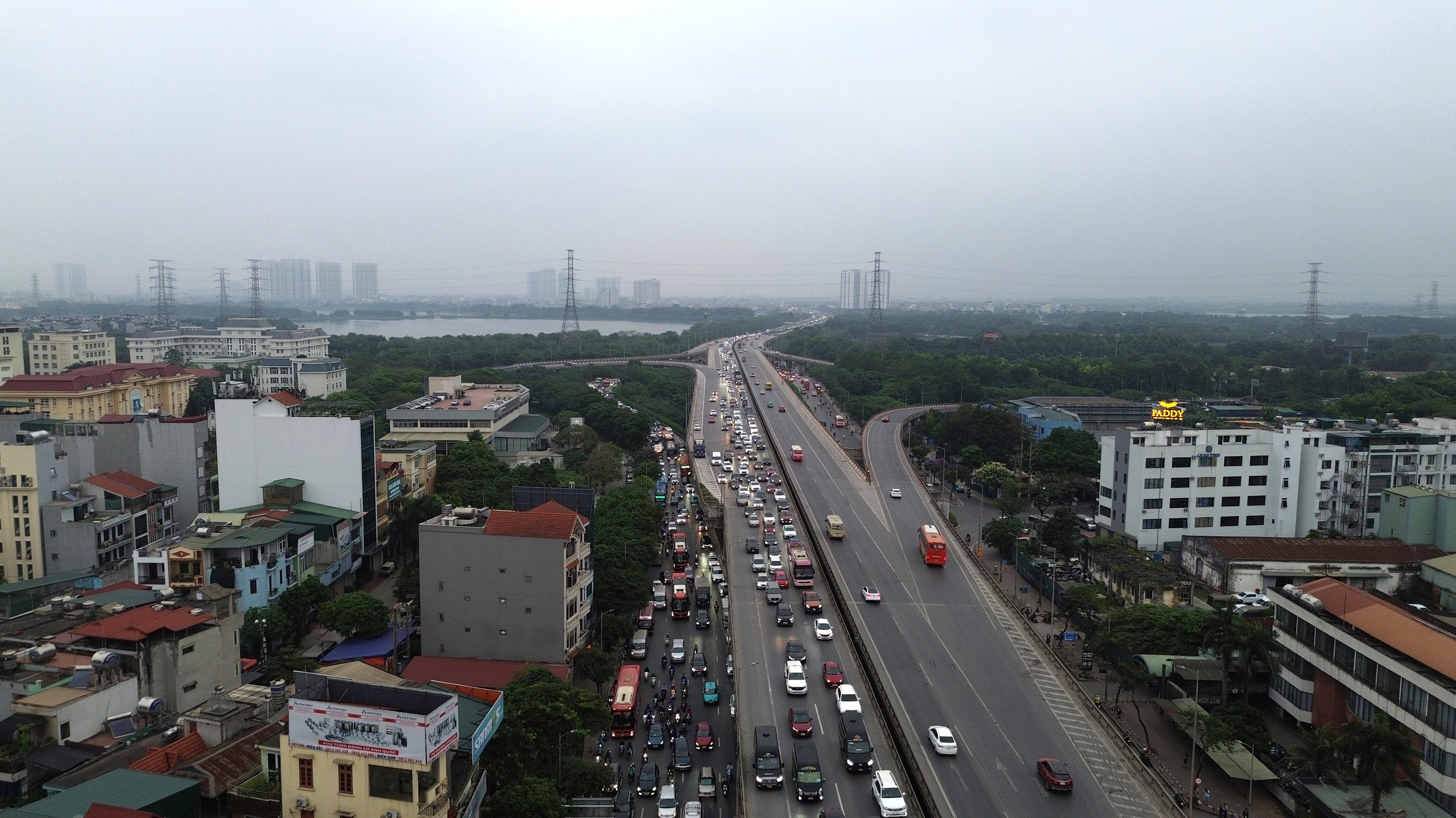 Bất ngờ tình hình giao thông tại Hà Nội vào ngày cuối nghỉ lễ 30/4 - 1/5- Ảnh 5.