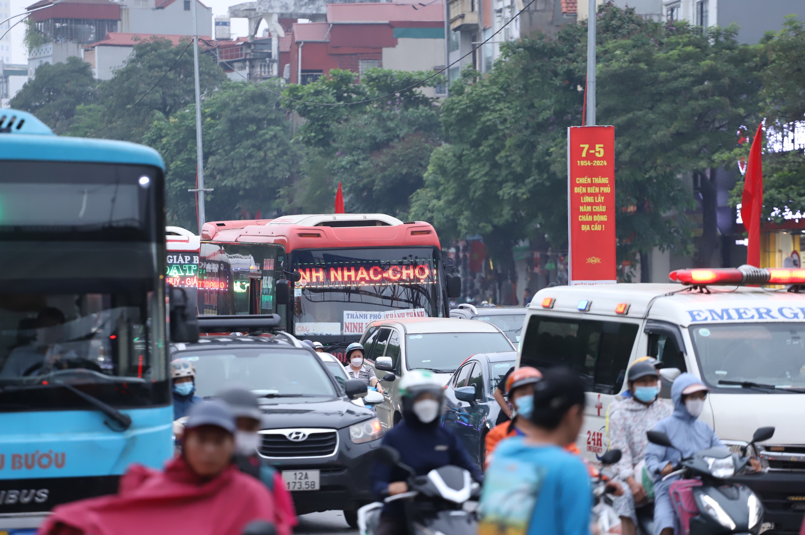 Bất ngờ tình hình giao thông tại Hà Nội vào ngày cuối nghỉ lễ 30/4 - 1/5- Ảnh 11.