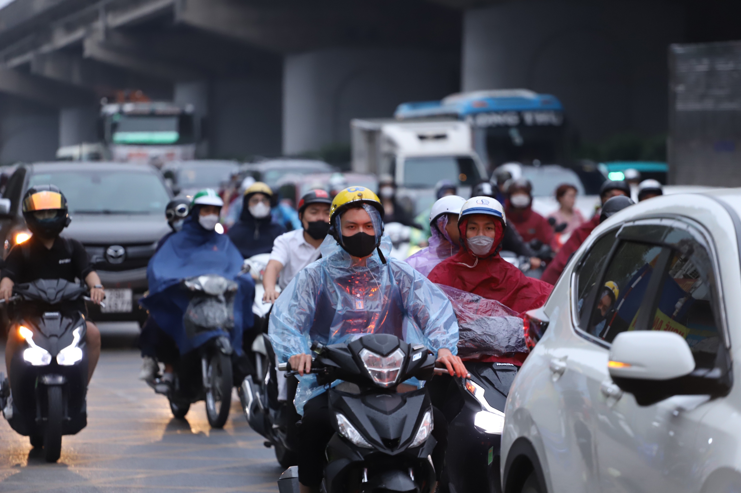 Bất ngờ tình hình giao thông tại Hà Nội vào ngày cuối nghỉ lễ 30/4 - 1/5- Ảnh 16.