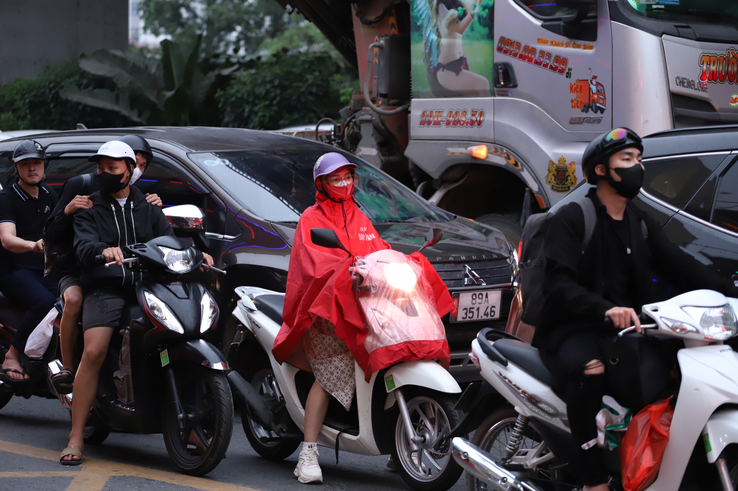 Bất ngờ tình hình giao thông tại Hà Nội vào ngày cuối nghỉ lễ 30/4 - 1/5- Ảnh 17.