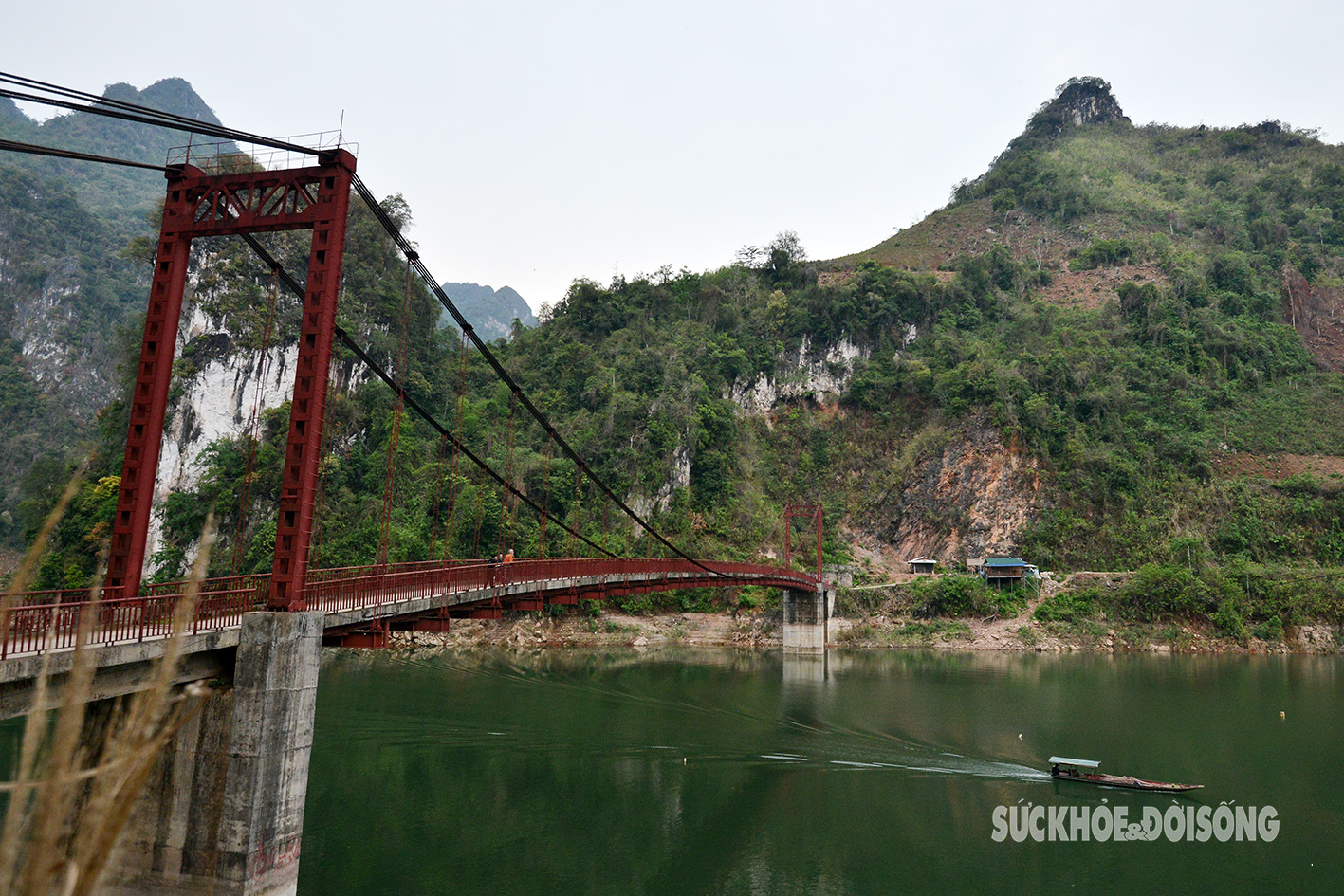 Chiêm ngưỡng cảnh sắc sơn thủy hữu tình bên cây cầu treo Pa Phông- Ảnh 9.