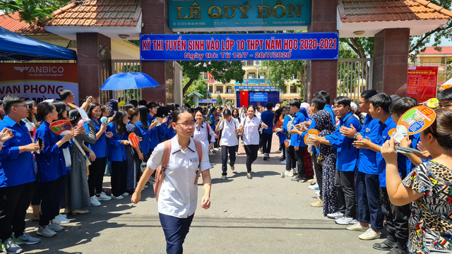 Lượng thí sinh Hải Phòng, Quảng Ninh dự thi vào lớp 10 THPT năm nay đều tăng- Ảnh 2.